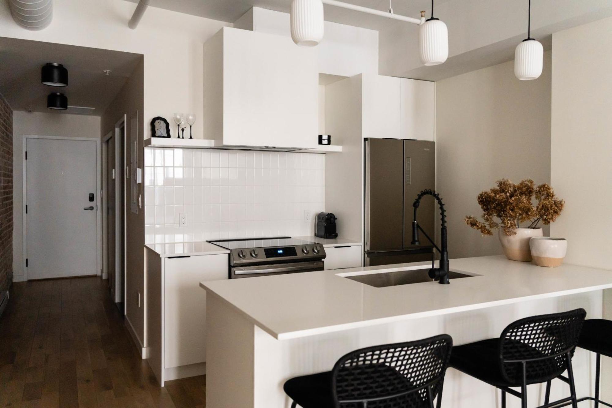Maison Place Jacques-Cartier By Luxury In Transit Montreal Bagian luar foto